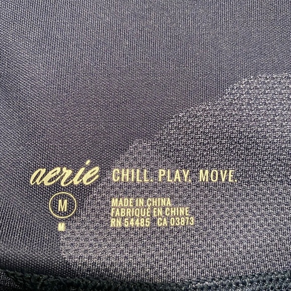 Aerie Chill Play Move Navy Camo Leggings - Picture 5 of 5